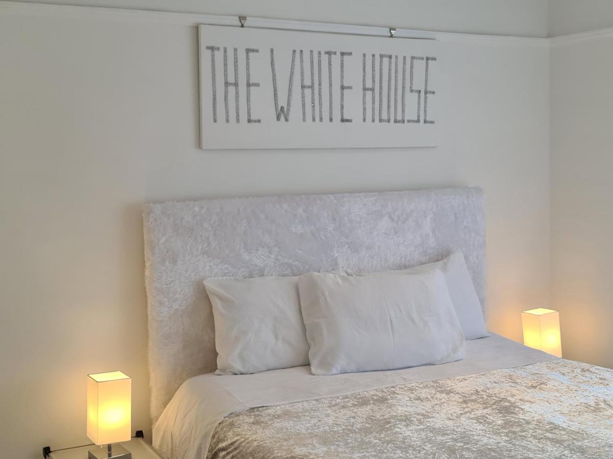 The White House Waltham Cross