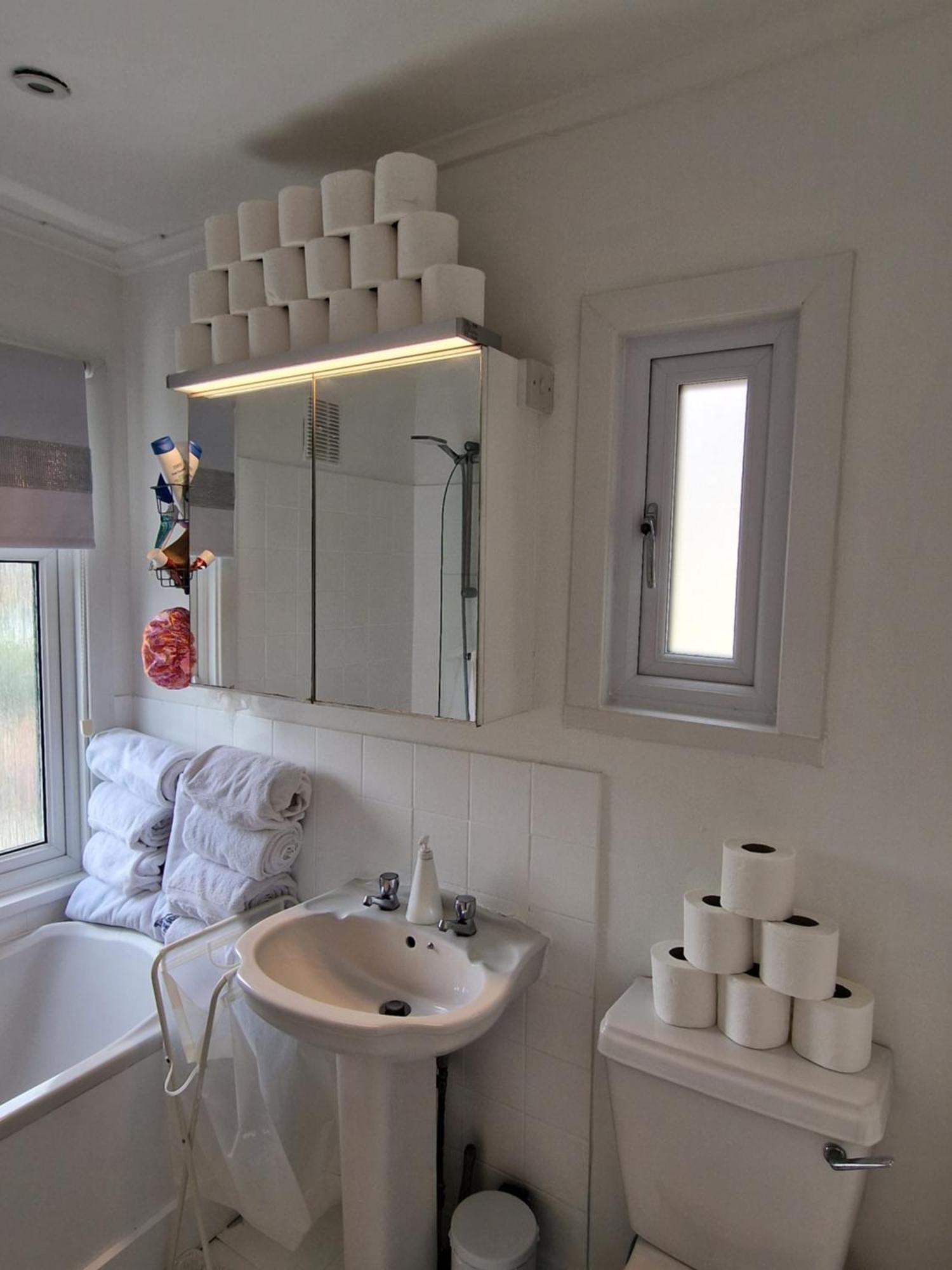 The White House Homestay Waltham Cross