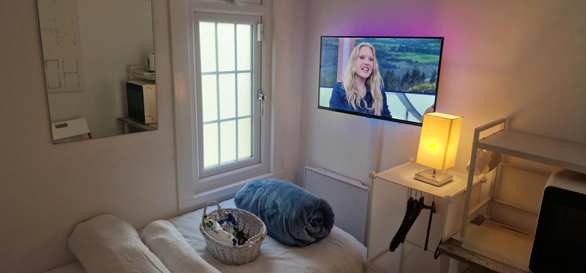 The White House Homestay Waltham Cross